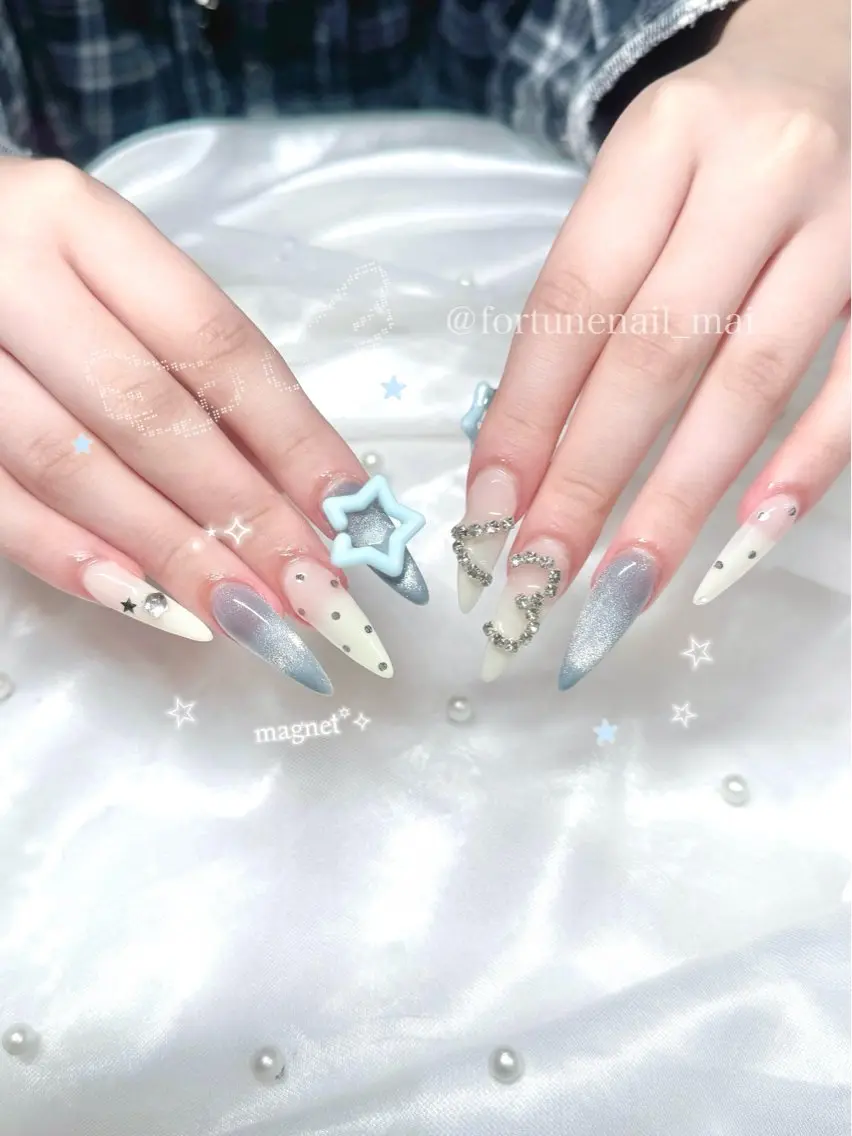 ネイル 水色 ハンドネイル 🎀Mai 🎀のネイルデザイン