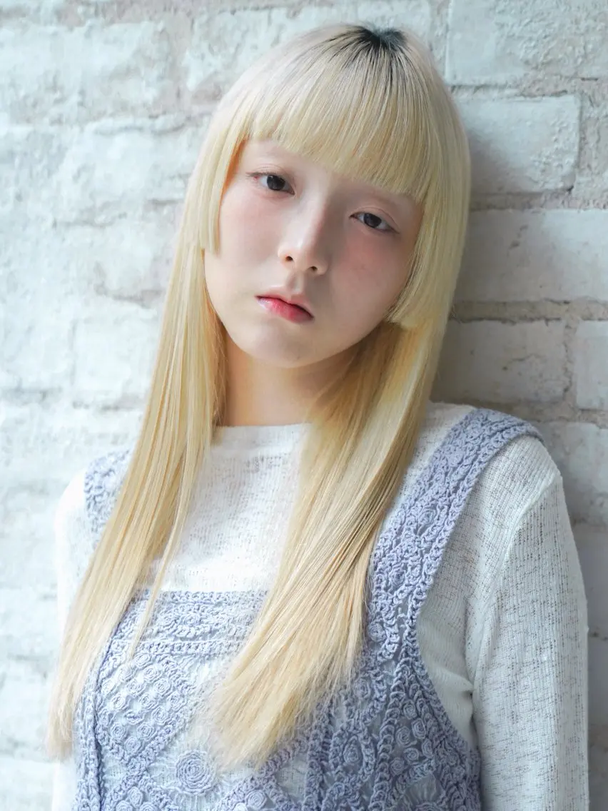 ロング カラー ブリーチ 抜きっぱなしブロンド ブロンド ヘアカラー ズミ🦖ニュアンス パーマ/レイヤーのヘアスタイル