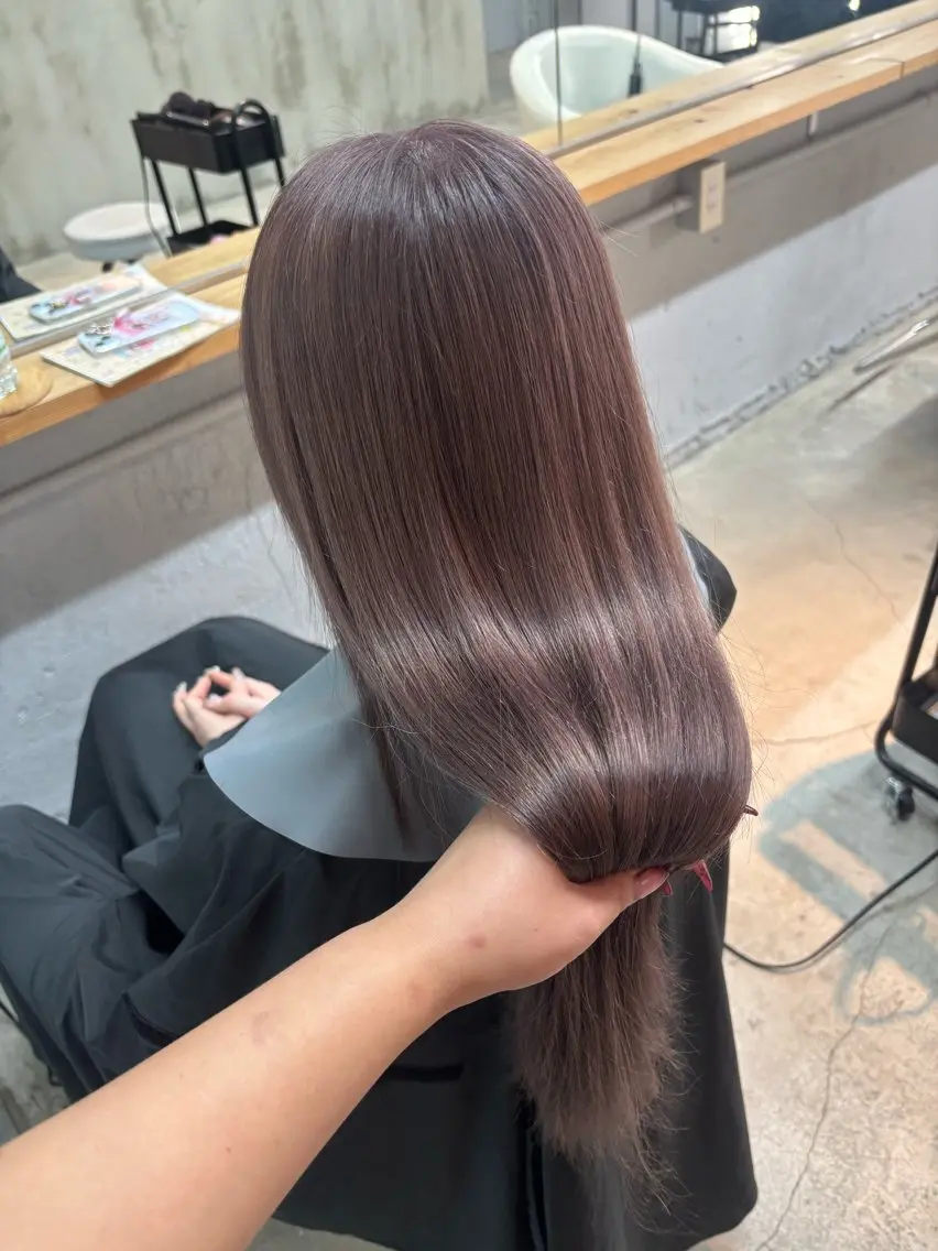 ロング ヘアカラー MaisonHALU さくらのヘアスタイル