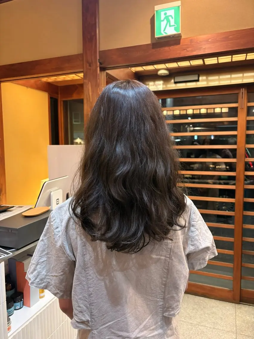 セミロング カラー セミロングパーマ 透明感カラー くせ毛 ヘアカラー saho ⟡.·のヘアスタイル
