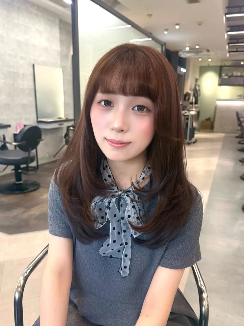 セミロング カラー ブラウンカラー ショコラブラウン 透明感カラー 顔周りカット 韓国風ヘア カット ヘアカラー もも/透明感/ 暖色カラー/韓国ヘアのヘアスタイル