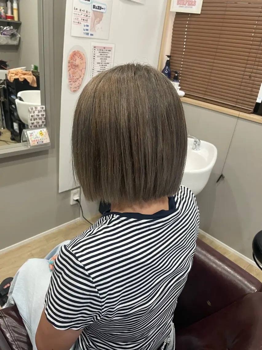 ミディアム カラー ダブルカラー Hair room Leaのヘアスタイル