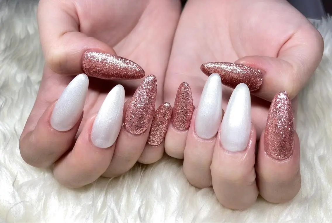 ネイル 成人式 ジェルネイル パラジェル スカルプネイル 冬ネイル ハンドネイル Nail&eye Belire 新宿のネイルデザイン