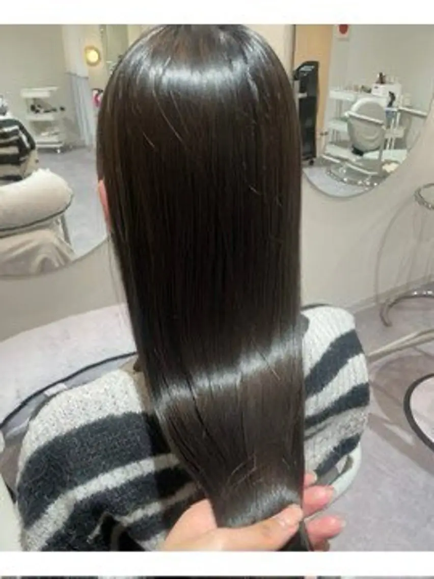 【似合わせカットお任せを🎶】カット＋トリートメント🫧の写真