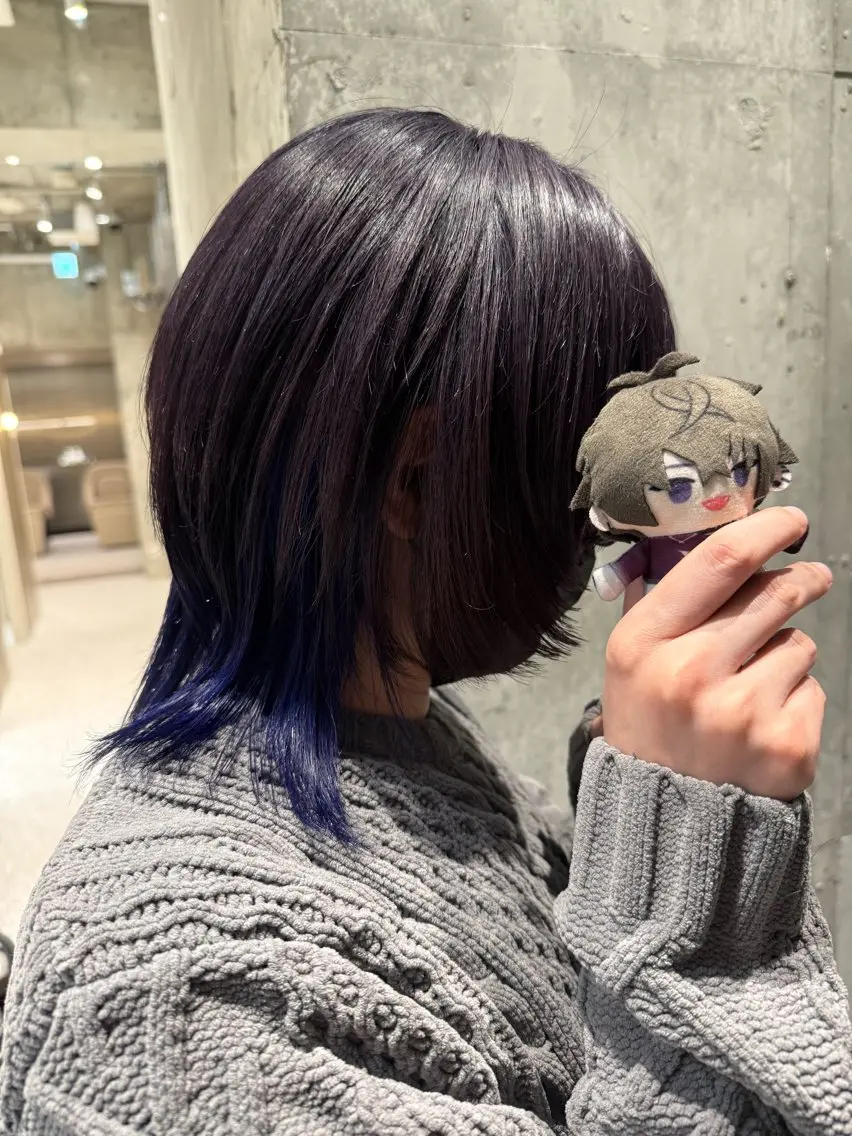 セミロング カラー ブリーチ ケアブリーチ ダブルカラー インナーカラー ラベンダーカラー ヘアカラー トリートメント インナーカラー 推し ブリーチ  髪質改善のヘアスタイル