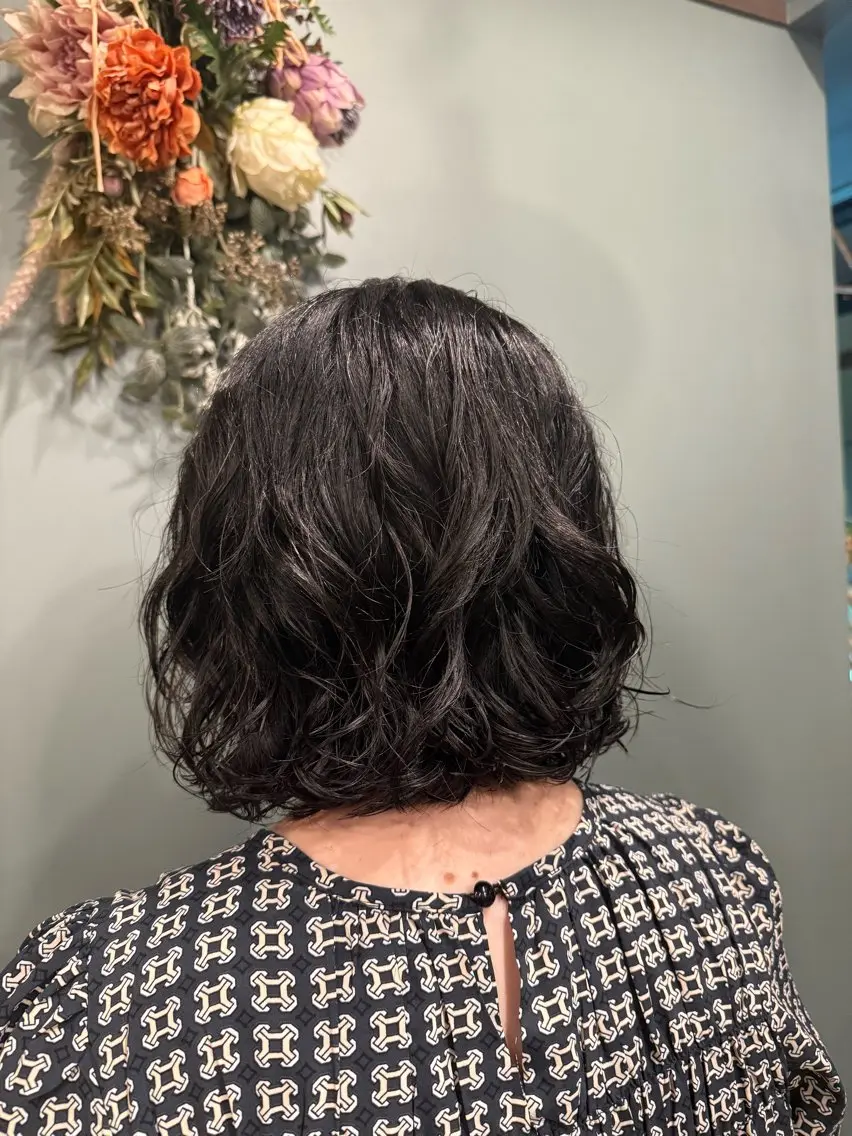 ショート パーマ 草野 奈扇のヘアスタイル
