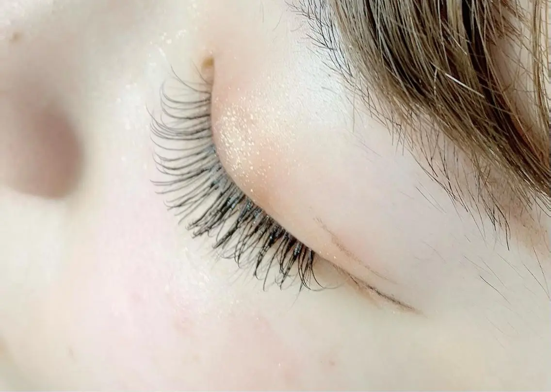 マツエク・マツパ キュート Dカール マツエク SPINEL Sawaのヘアスタイル