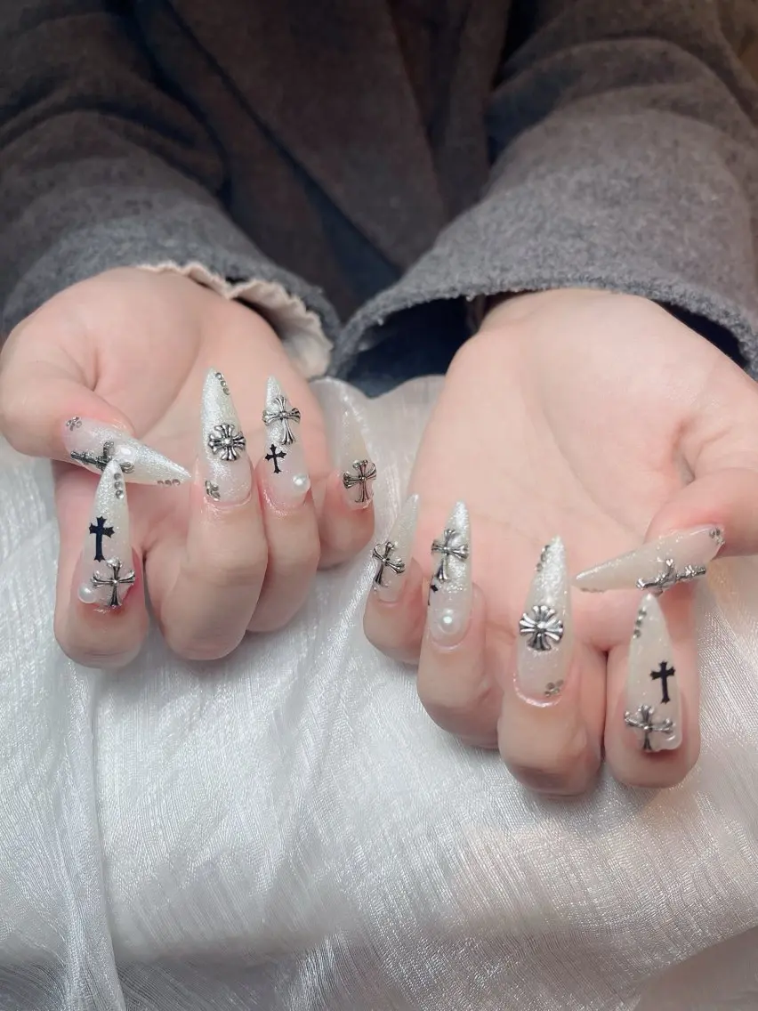 ハンドネイル Nie Nail Hinatachanのネイルデザイン