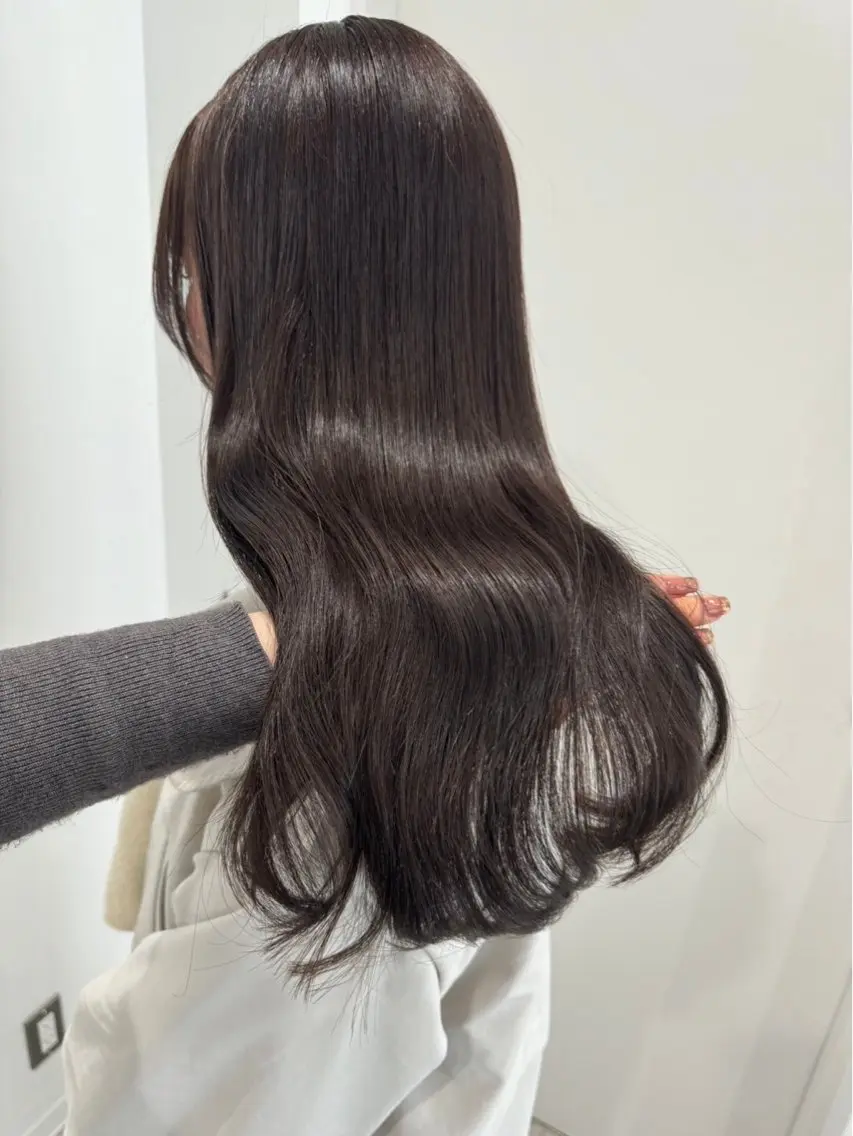 ロング カラー ヘアアレンジ ブリーチ ブリーチなしカラー 髪質改善 トリートメント 🎀RIN🎀 縮毛矯正🩶暗髪のヘアスタイル