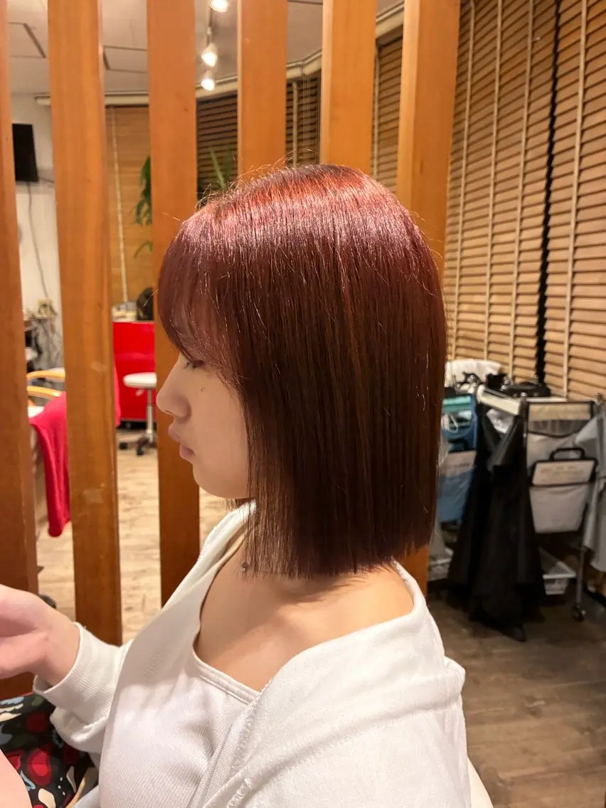 ミディアム カラー カット 友永 風歌のヘアスタイル