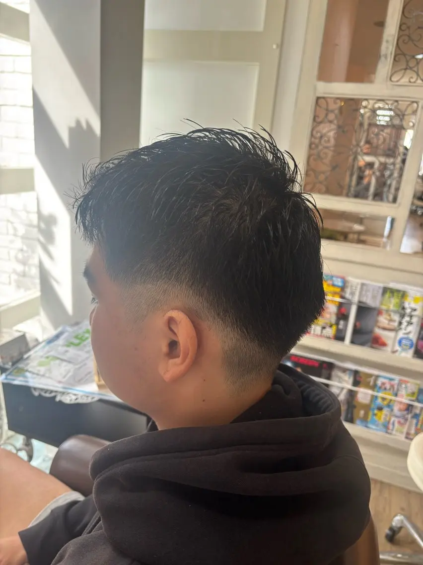 メンズ フェードカット 杉山 七海のヘアスタイル