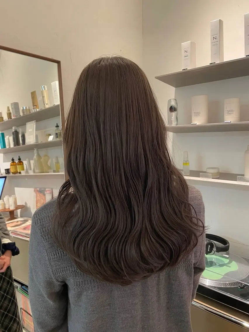ロング ヘアカラー nanami🏷🤎 ベージュのヘアスタイル