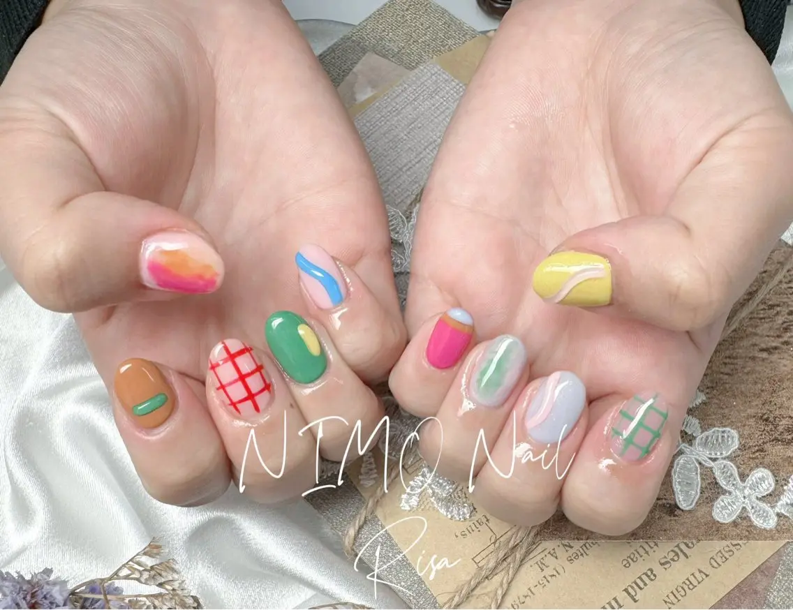ネイル ハンドネイル RI SA☀️ リサのネイルデザイン