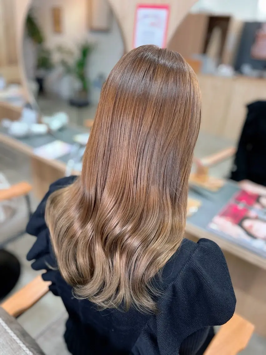 セミロング カラー ベージュカラー ミルクティーベージュ ヘアカラー 髪質改善/艶髪🫧 シズク🦥🌿のヘアスタイル
