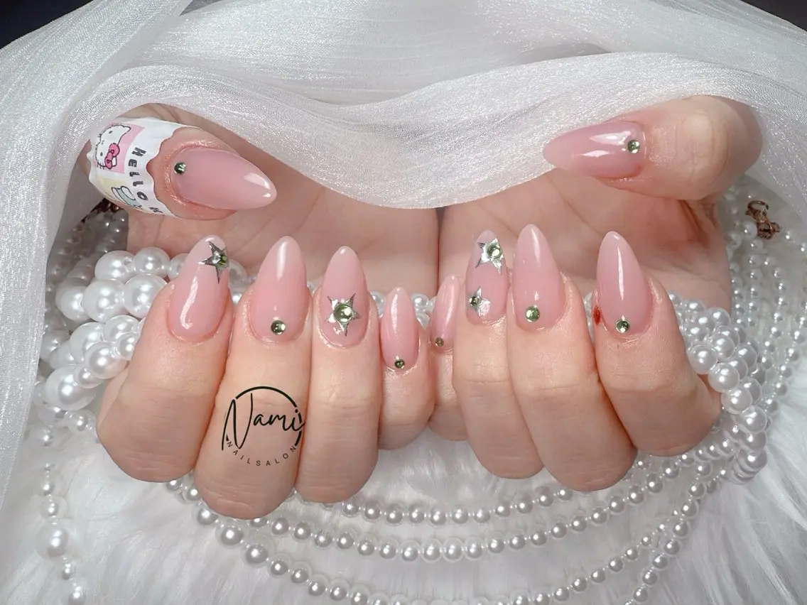 ネイル 長さ出し ガーリー 韓国ネイル ロングネイル 持ち込み Nami nail salonのネイルデザイン
