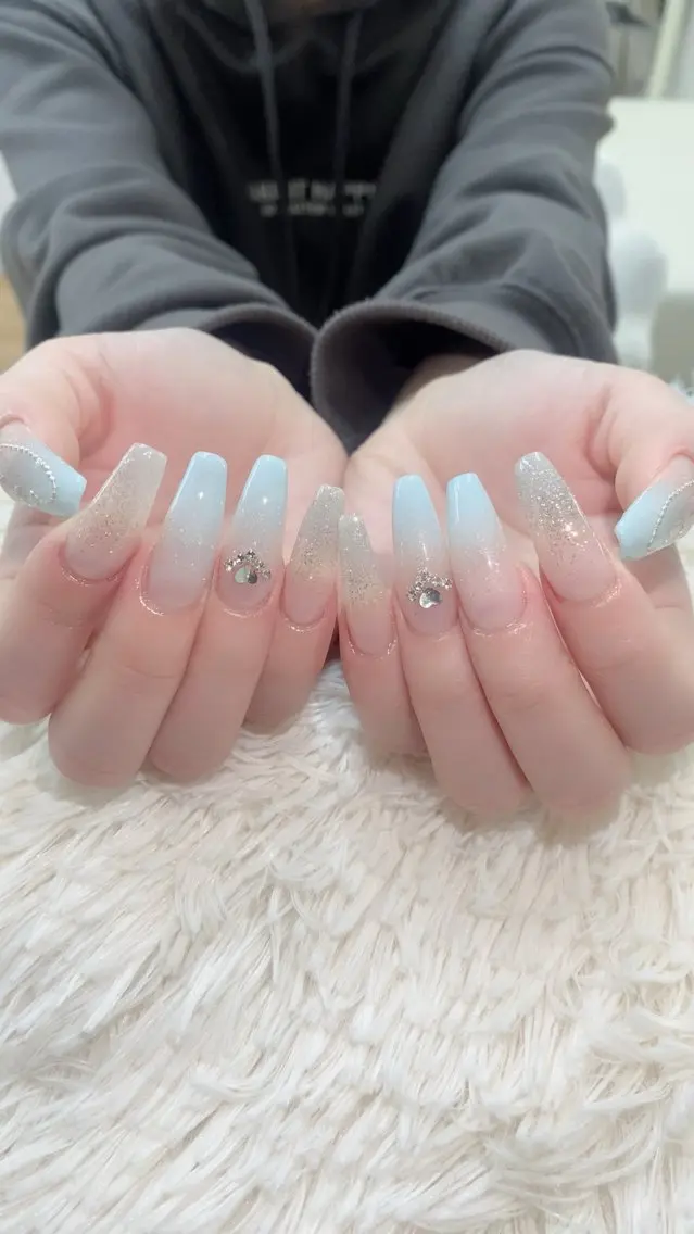 ネイル Rei _Nail 新宿のネイルデザイン