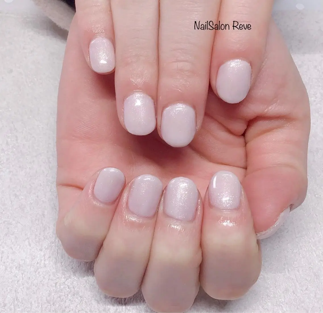 ネイル ホワイト フットネイル NailSalon Reveのネイルデザイン