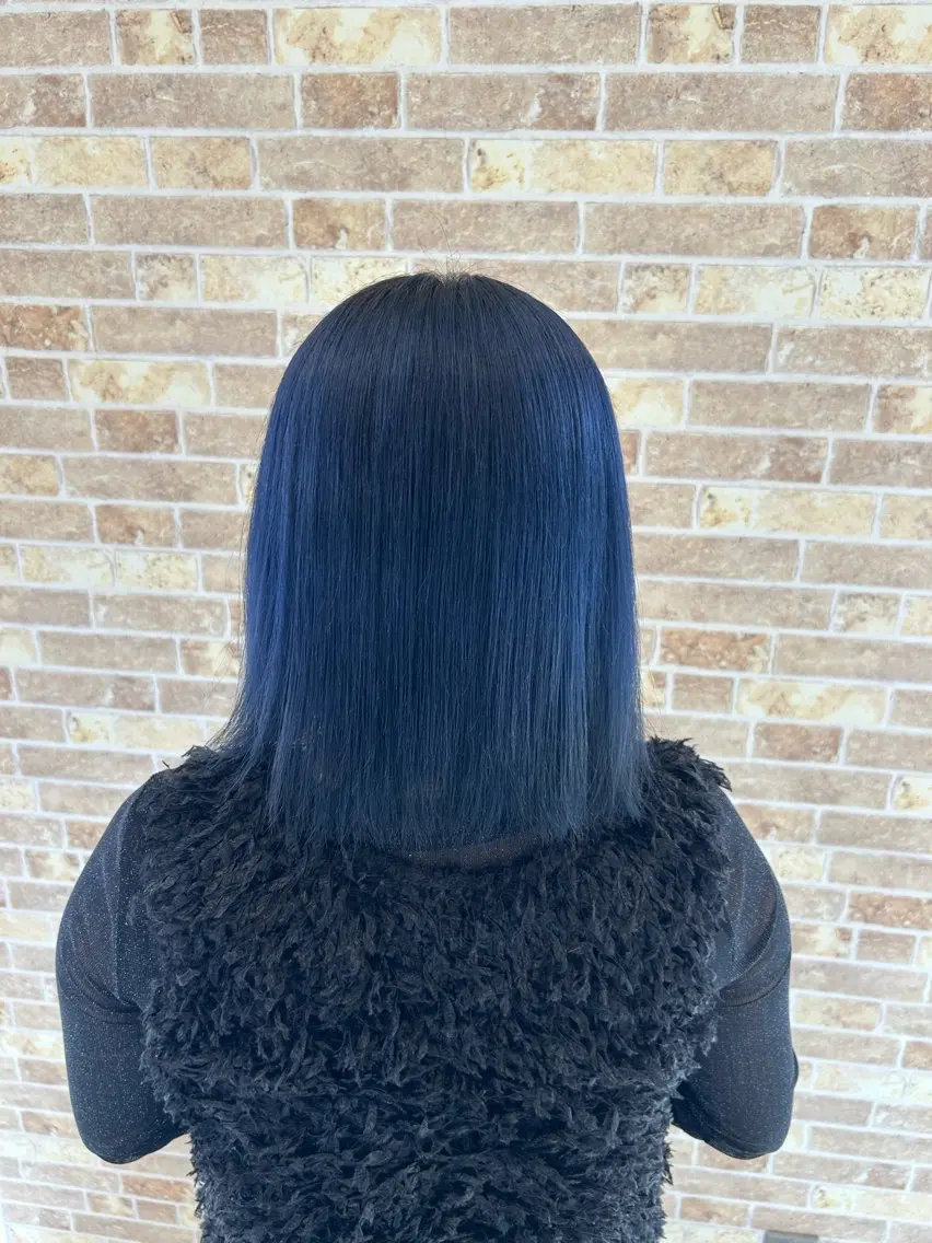 カラー 有村 実佑のヘアスタイル