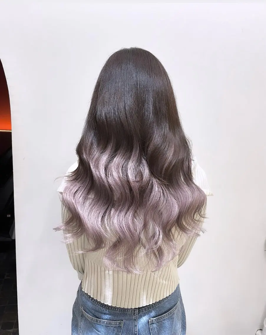 ロング カラー シールエクステ バレイヤージュ ブリーチ ケアブリーチ ダブルカラー ヘアカラー エクステ 🔗透明感カラー🔗 エクステ✂️はるちかのヘアスタイル