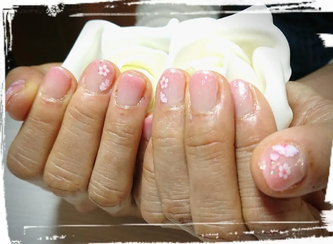 ネイル 桜ネイル ハンドネイル 林 珠里のネイルデザイン