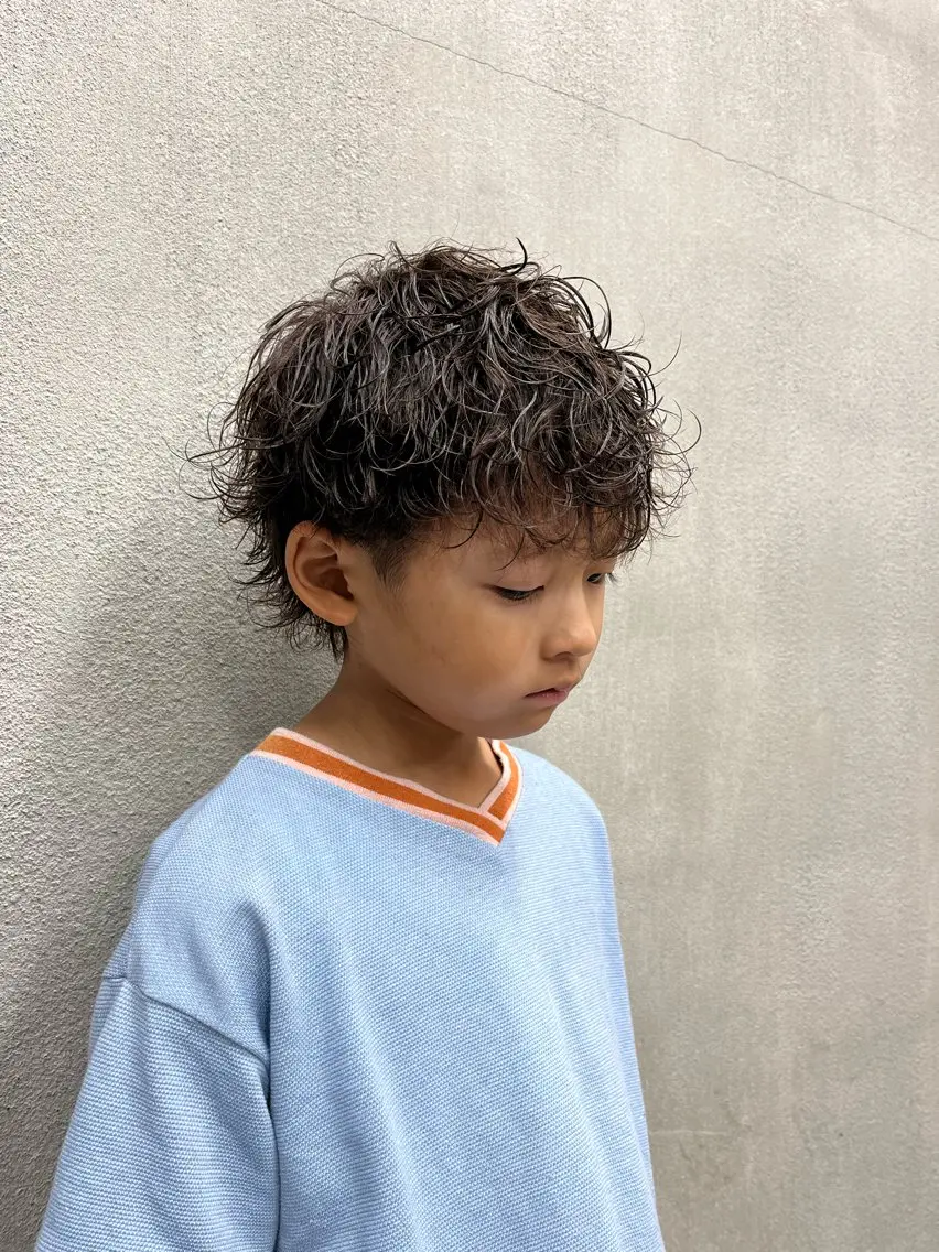 パーマ メンズ 岡本 悠聖のヘアスタイル