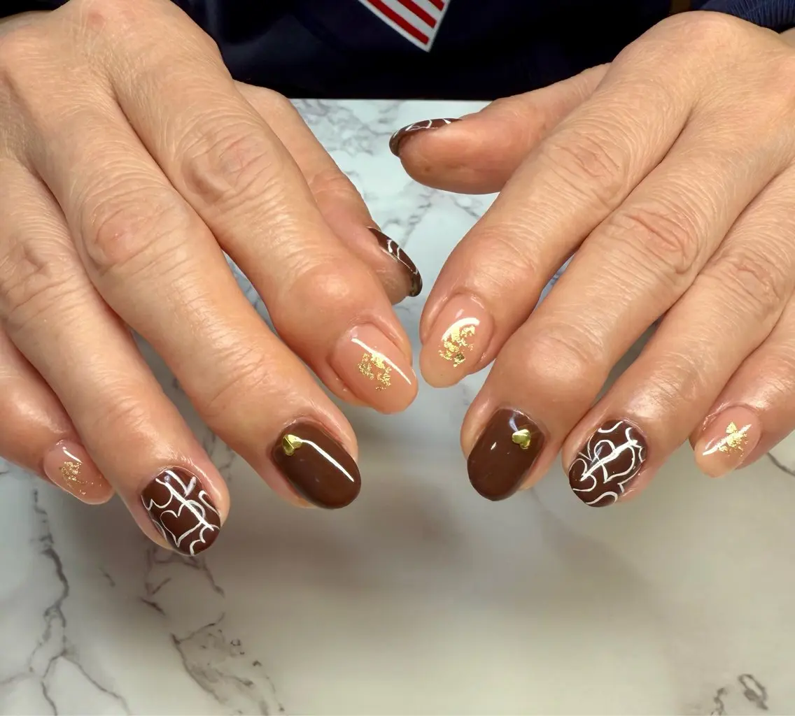 ネイル アートネイル チークネイル フレンチネイル ハート キラキラネイル Mai’s nailのネイルデザイン