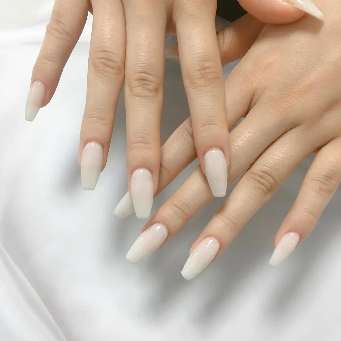 ネイル ワンカラーネイル スカルプネイル ホワイト ハンドネイル nailsalon Asryのネイルデザイン
