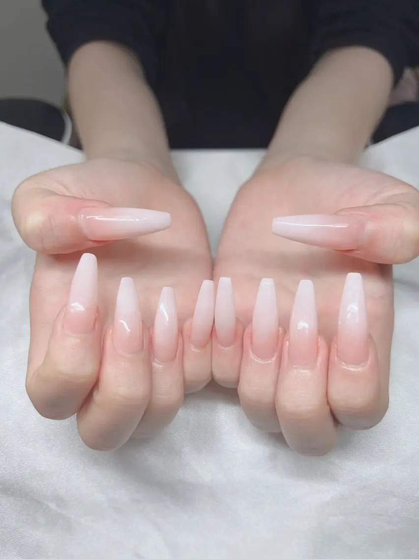 ネイル 長さ出し グラデーション キラキラネイル マグネットネイル ニュアンスネイル Lee Nails チップ長さだし専門店のネイルデザイン