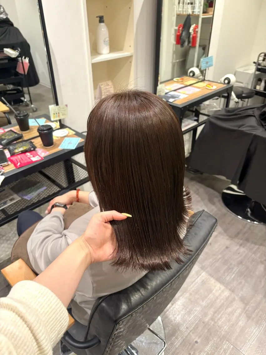 セミロング ヘアカラー cocotteひな /カラーモデル🌼のヘアスタイル