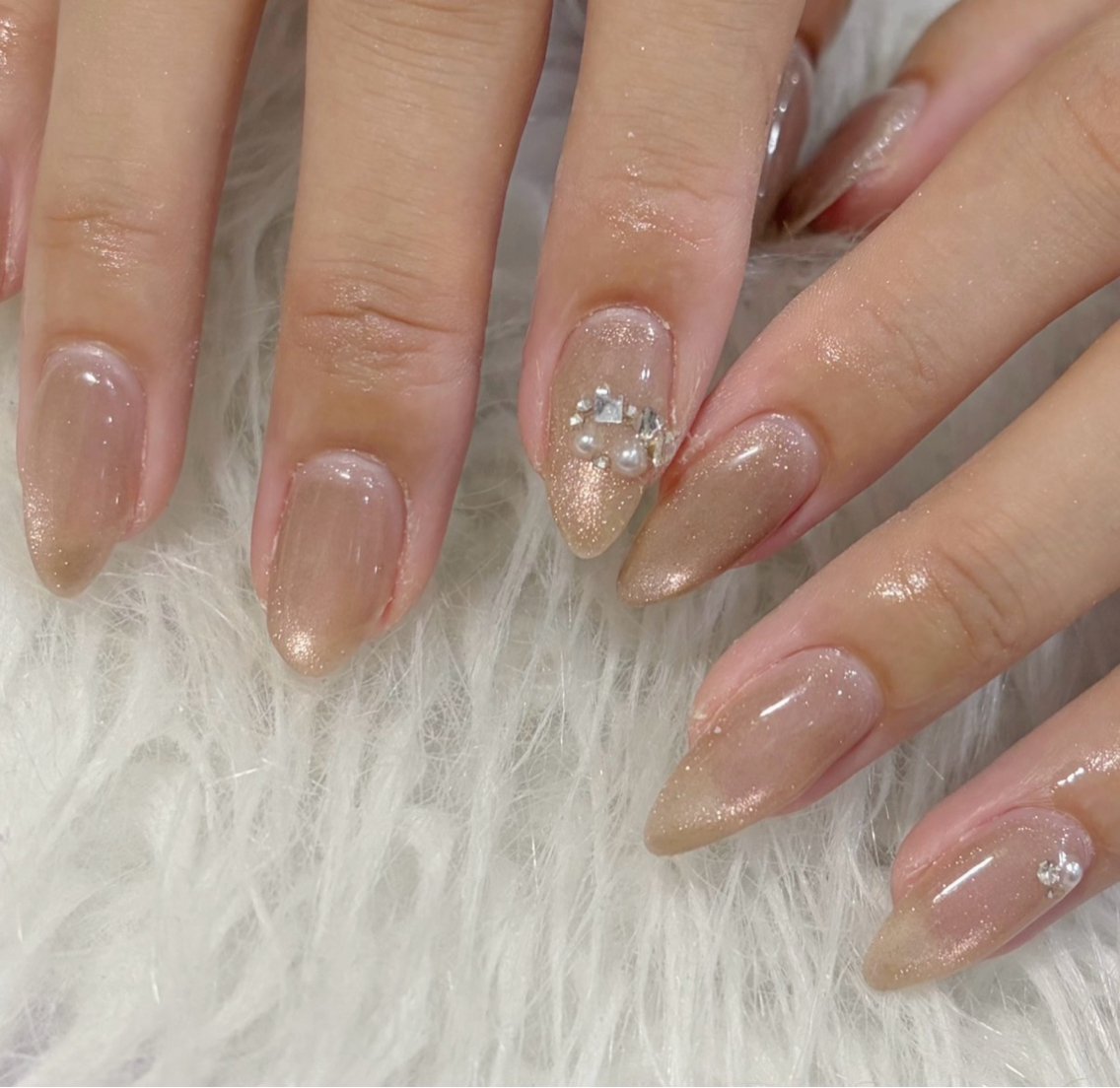 ネイル ハンドネイル LAVISH sakiのネイルデザイン