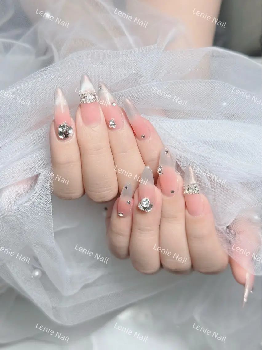 ネイル アートネイル 韓国ネイル 持ち込み ワンホンネイル ハンドネイル Lenie Nail Salonのネイルデザイン
