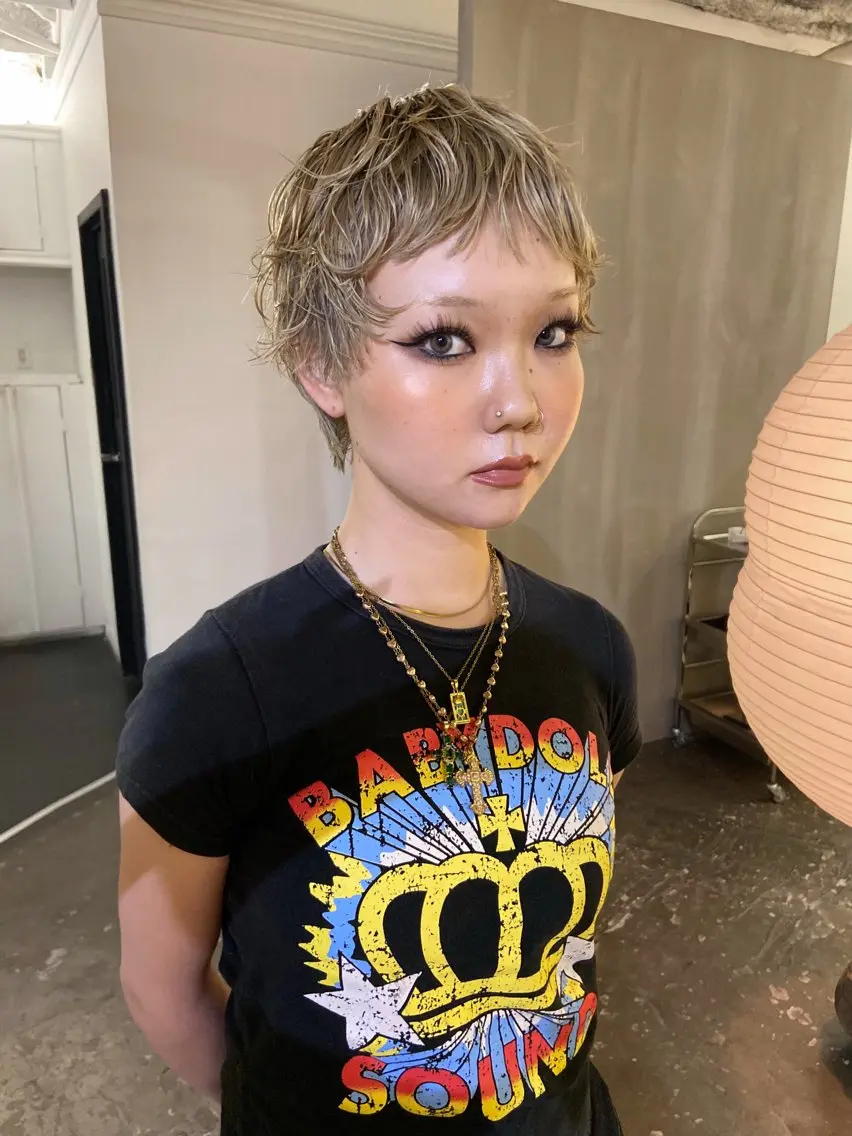 ショート 牧野 桃香のヘアスタイル