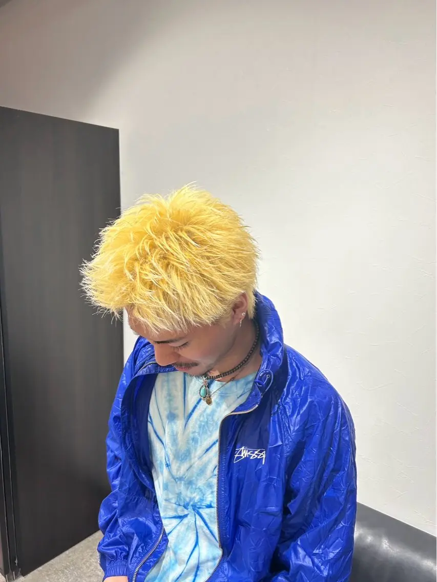 ショート カラー メンズ 抜きっぱなしブロンド ブロンド カット ヘアカラー メンズ専門美容師 BORDO/神谷のヘアスタイル