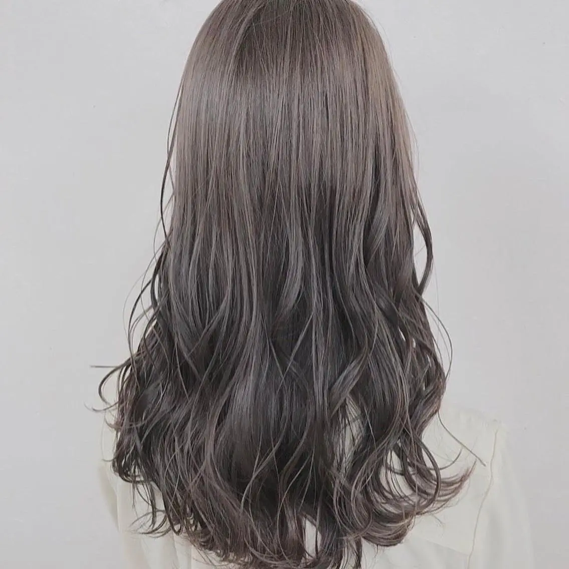 ロング レイヤーダブルカラー KYONのヘアスタイル