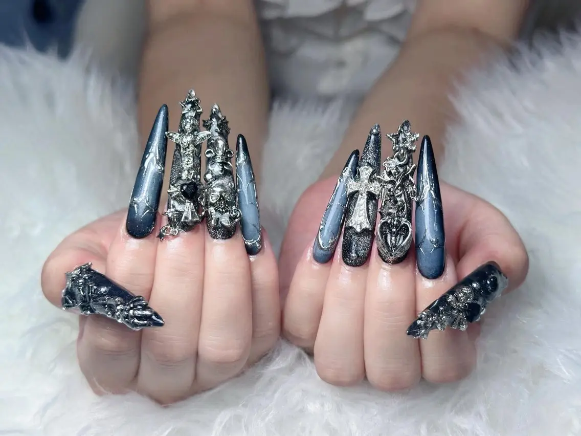 ネイル アートネイル チークネイル ドット フットネイル フレンチネイル ハンドネイル Rina Mika Nailsのネイルデザイン