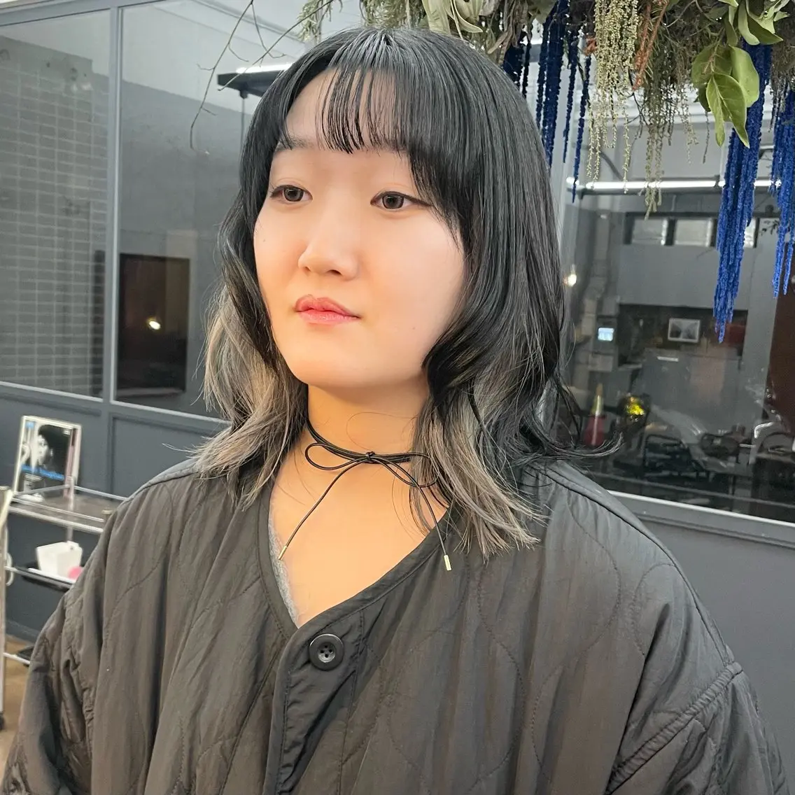 ミディアム カラー シルバー ウルフカット カット ヘアカラー トリートメント ヘアセット ✂︎ウルフ・ショート ✂︎MIKUNIのヘアスタイル