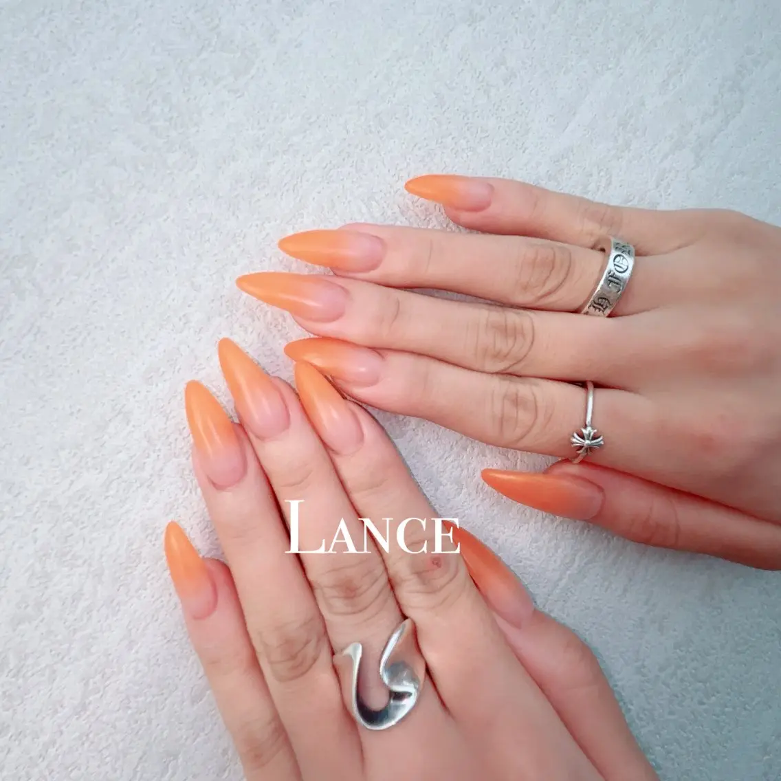 ネイル オーロラネイル フットネイル 氷ネイル・うるうるネイル キラキラネイル 韓国ネイル ハンドネイル Lance nailのネイルデザイン