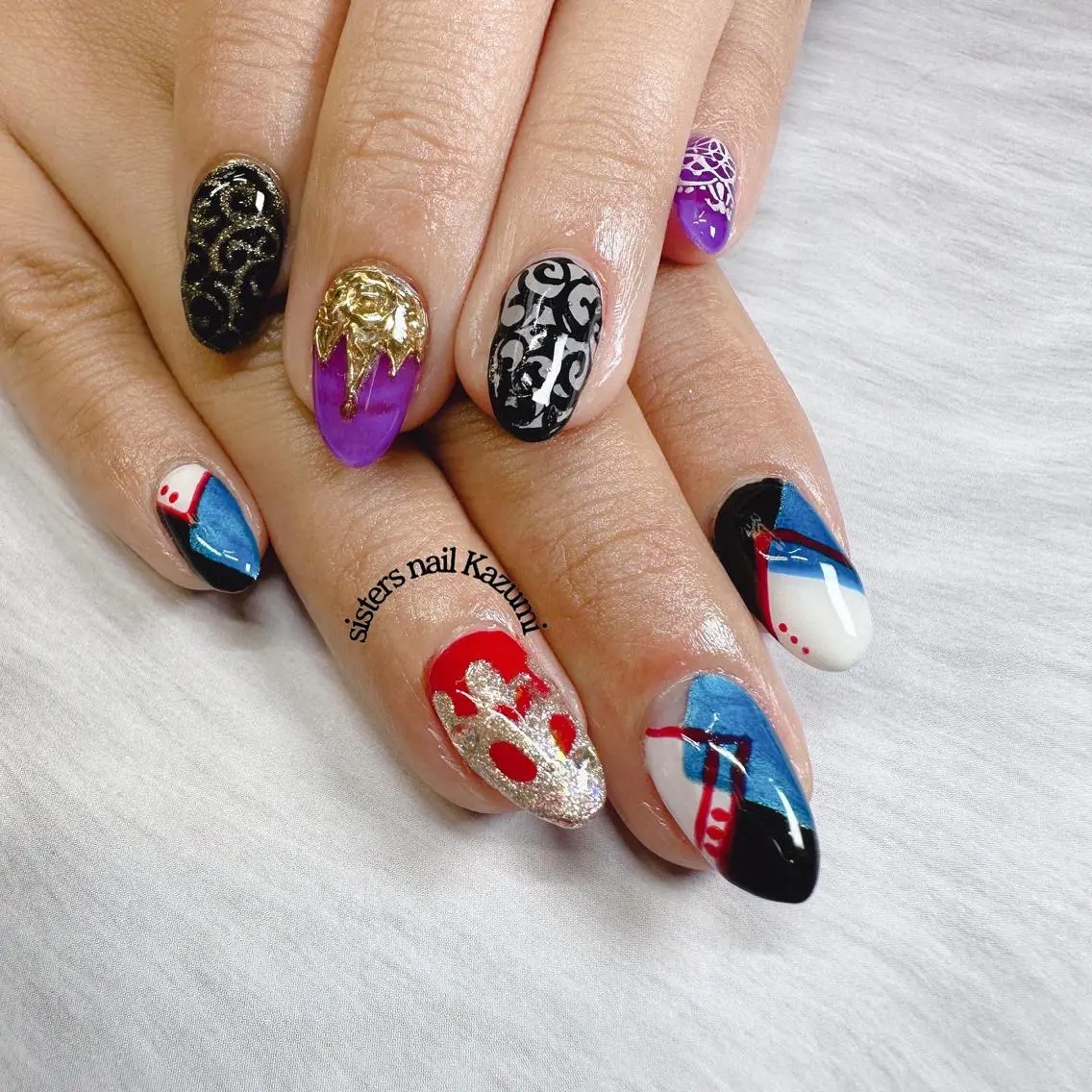 ネイル アートネイル ハロウィン キラキラネイル ラメ(グリッター) sisters nail.fのネイルデザイン