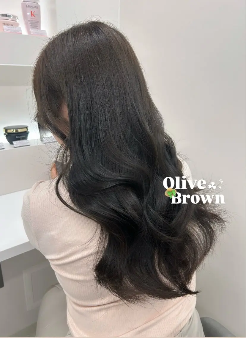 ロング カラー 透明感カラー カット ヘアカラー ワンカラー/レイヤー 🩷モエのヘアスタイル