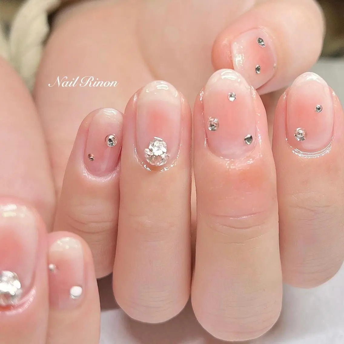 ネイル チークネイル ハンドネイル Nail Rinonのネイルデザイン