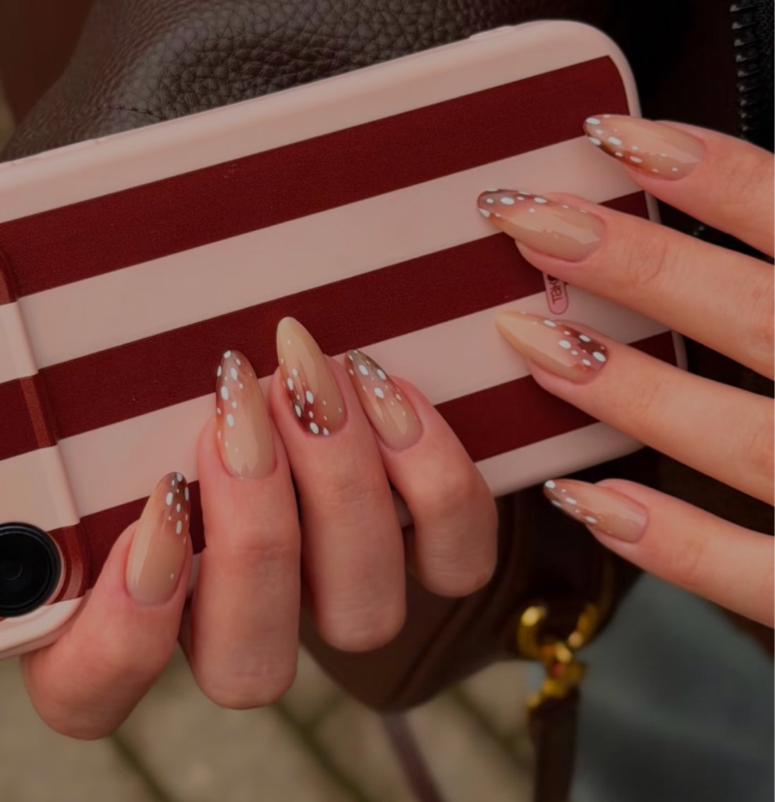 ネイル アートネイル オーロラネイル チークネイル フレンチネイル ガラスフレンチ ハンドネイル 🎀🎀YooLi Nail Salonのネイルデザイン