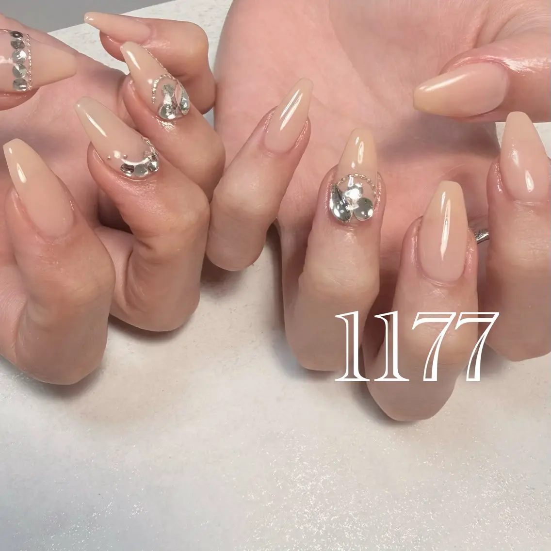 ネイル ハンドネイル nailsalon 1177のネイルデザイン