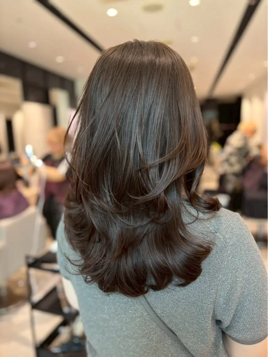 ロング レイヤーカット カット 🍓レイヤーカット 大募集🍓佐々木のヘアスタイル