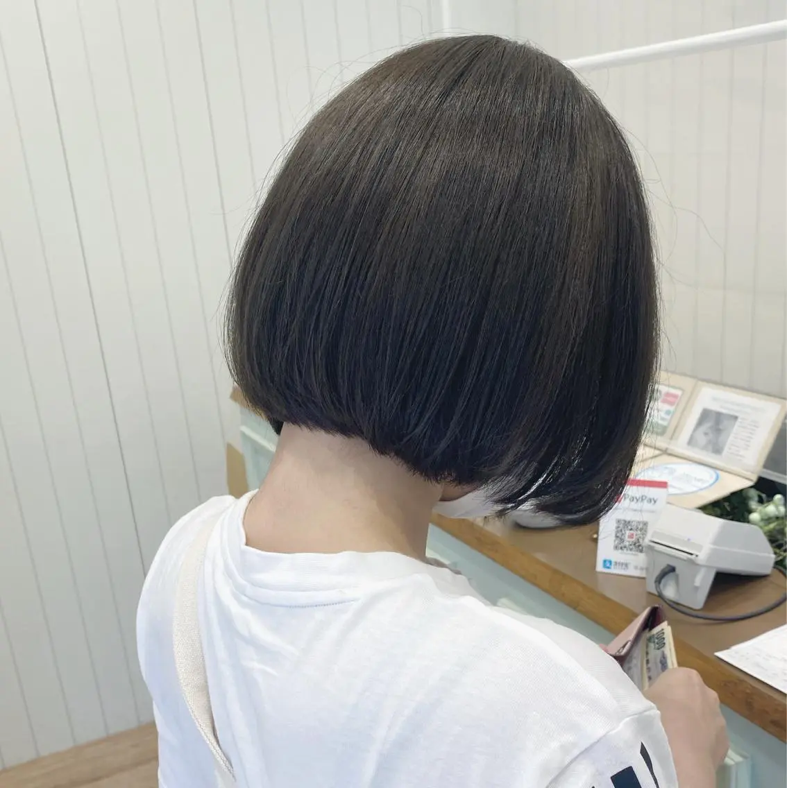 ショート カラー グレージュ ボブ ボブとパーマの達人 /美容室難民の方是非のヘアスタイル