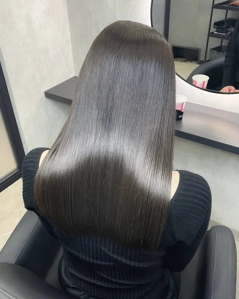 ミディアム カット ヘアカラー トリートメント ひゅうが/新宿 髪質改善/縮毛矯正のヘアスタイル