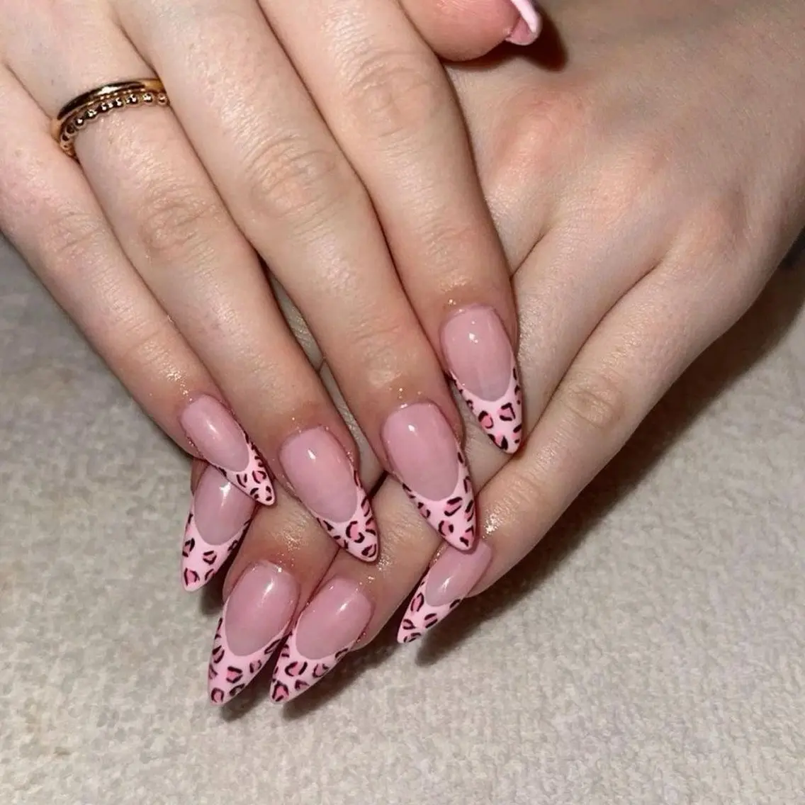 ネイル アートネイル 長さ出し ジェルネイル マグネットネイル ニュアンスネイル ハンドネイル Cloudy Chan Nailのネイルデザイン