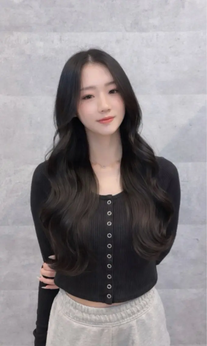 ロング カラー りん 🎀韓国スタイルのヘアスタイル