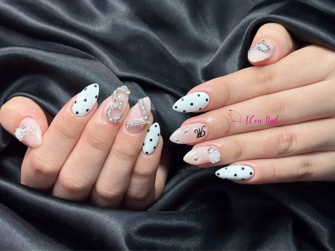 ネイル 桜ネイル 長さ出し フラワーネイル フレンチネイル ジェルネイル ハンドネイル ACon NailSalonのネイルデザイン