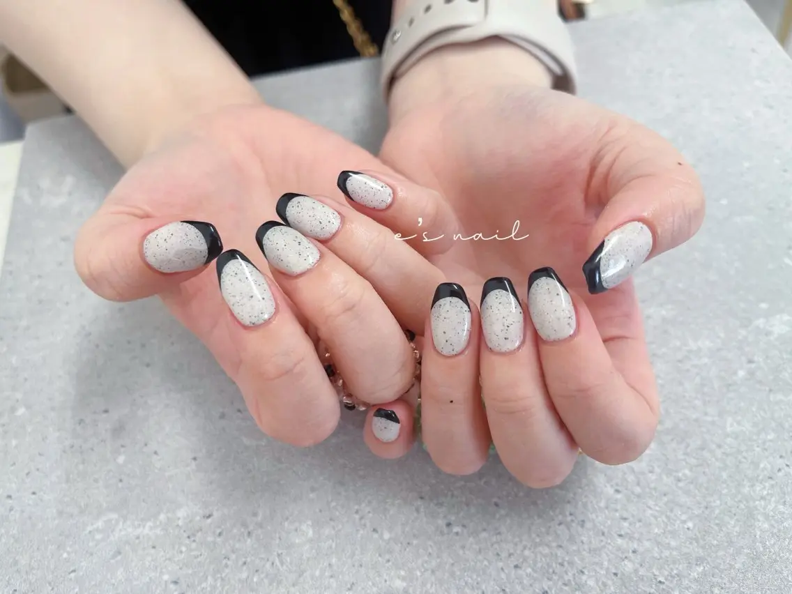 ネイル e’s nail Lumièreのネイルデザイン