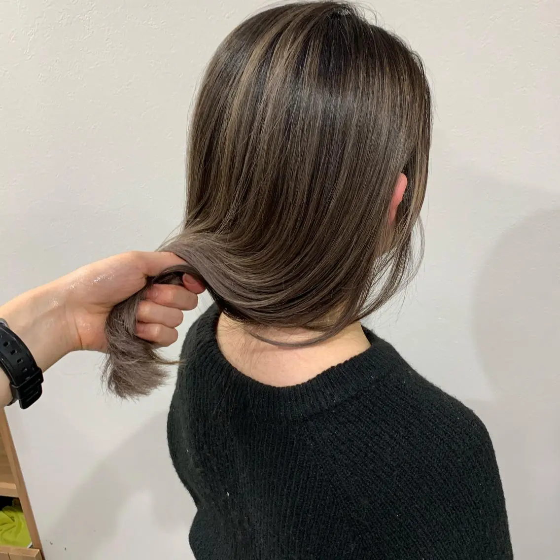カラー バレイヤージュ レイヤーカット 早崎太生のヘアスタイル